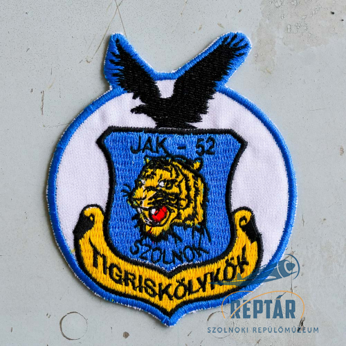 JAK-52 Tigriskölyök (s.kék fehér) felvarró
