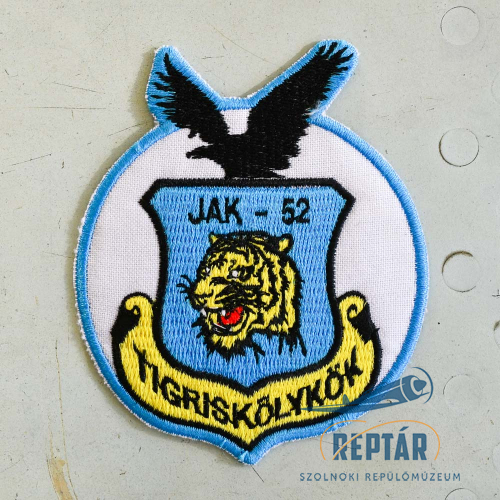 JAK-52 Tigriskölyök (v.kék fehér) felvarró